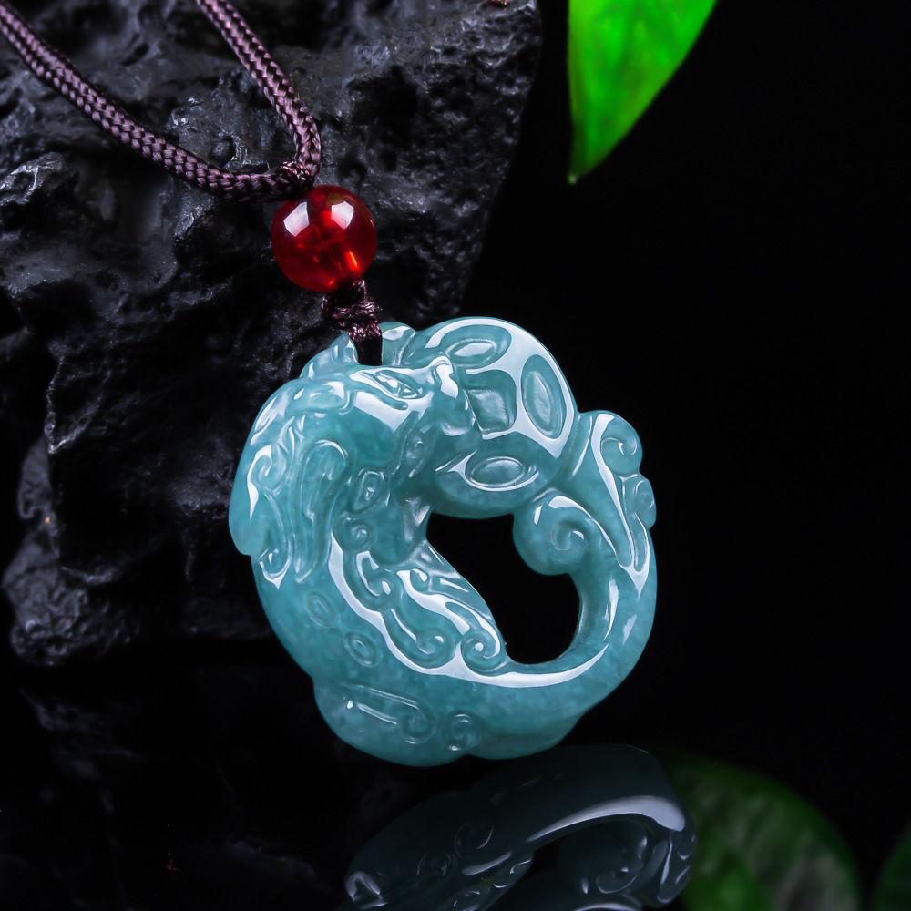 Women Accessories To Gift - Подвеска Пи Сю из бирманского жадеита,